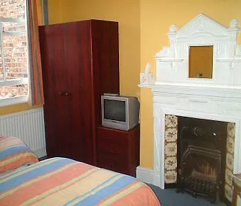 Burton 3* York