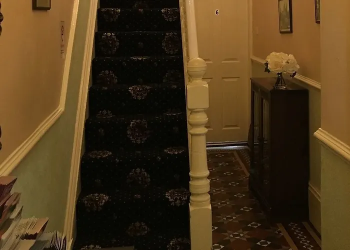 Bed and Breakfast Burton 3*