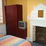 Burton 3* York