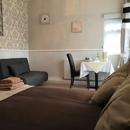 Bed & Breakfast Burton 3*