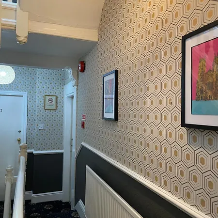 Bed & Breakfast Burton 3*