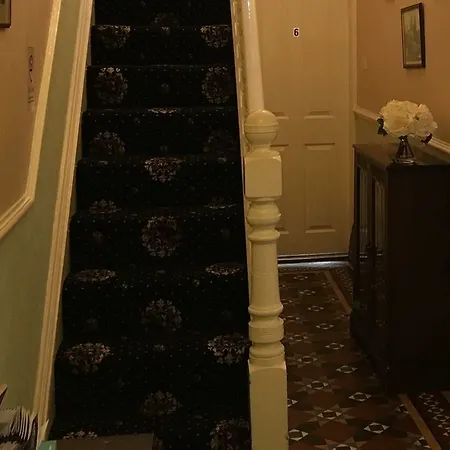 Bed & Breakfast Burton 3*